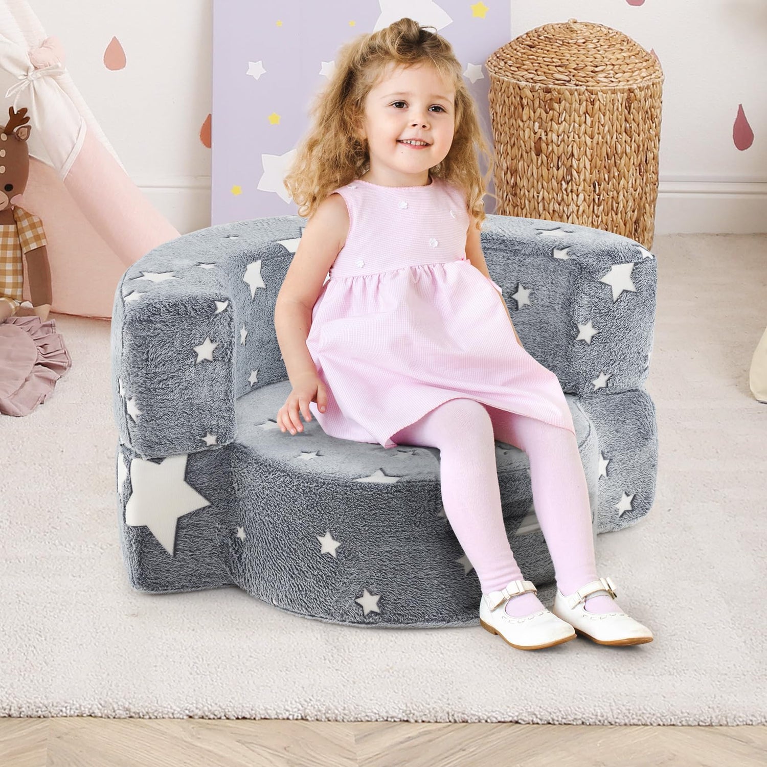GYMAX 2 in 1 Kids Sofa Chair, Glow in the Dark Children Couch with Washable Flannel Cover
