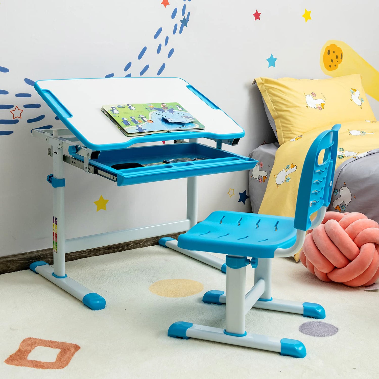GYMAX Kids Desk and Chair Set